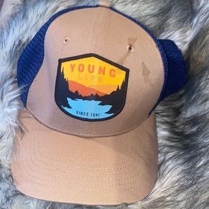 Trucker hat